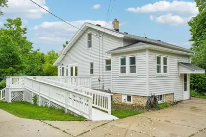 3615 W Cold Spring Rd, Greenfield, WI 53221 - Photo 4