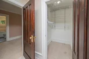 8000 Warren Ave, Wauwatosa, WI 53213 - Photo 28