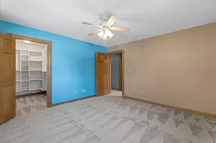 2540 S 95th St, West Allis, WI 53227 - Photo 16