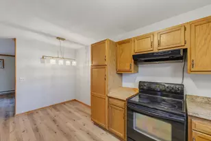 627 Hartridge Dr, Hartland, WI 53029 - Photo 12