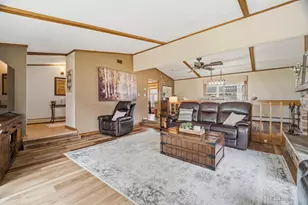 6121 Black Wolf Point Rd, Black Wolf, WI 54902 - Photo 8