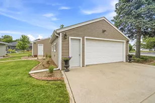 6121 Black Wolf Point Rd, Black Wolf, WI 54902 - Photo 68