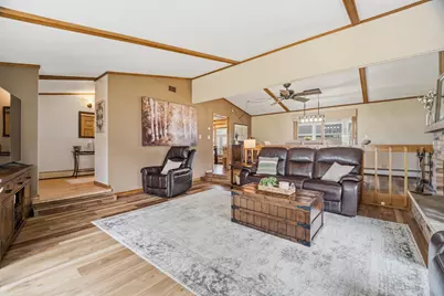 6121  Black Wolf Point Rd, Black Wolf, WI 54902 - Photo 6