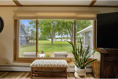 6121  Black Wolf Point Rd, Black Wolf, WI 54902 - Photo 8