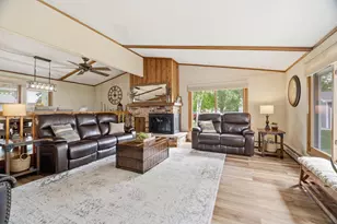 6121 Black Wolf Point Rd, Black Wolf, WI 54902 - Photo 6