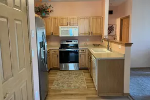 6846 102nd St, Pleasant Prairie, WI 53158 - Photo 2