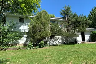W310S8721 Casper Dr, Mukwonago, WI 53149 - Photo 6