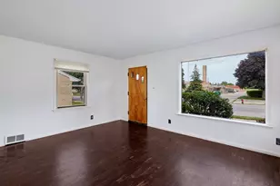 3683 S Clement Ave, Milwaukee, WI 53207 - Photo 8
