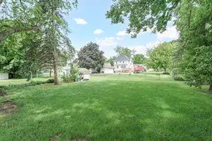 212 James St, Beaver Dam, WI 53916 - Photo 6