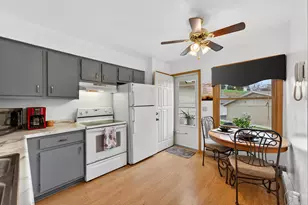 1816 Miller St, West Bend, WI 53095 - Photo 4