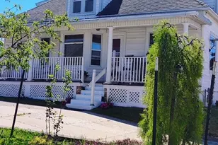 1713 Jackson St, Two Rivers, WI 54241 - Photo 2