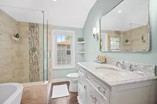 4652 N Wildwood Ave, Whitefish Bay, WI 53211 - Photo 16