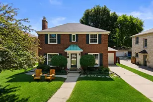 4652 N Wildwood Ave, Whitefish Bay, WI 53211 - Photo 34