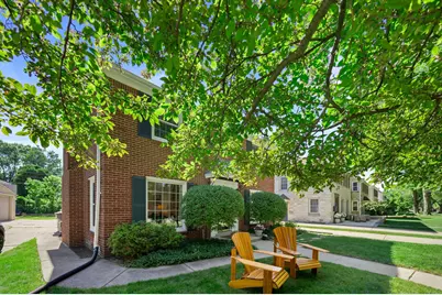 4652 N Wildwood Ave, Whitefish Bay, WI 53211 - Photo 24