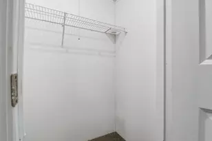 2451 S 92nd St, West Allis, WI 53227 - Photo 18