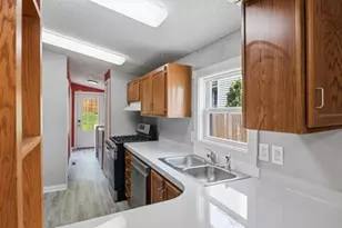 2451 S 92nd St, West Allis, WI 53227 - Photo 6