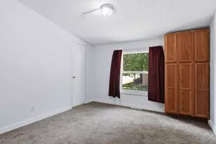2451 S 92nd St, West Allis, WI 53227 - Photo 20