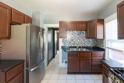 810  73rd St, Kenosha, WI 53143 - Photo 14