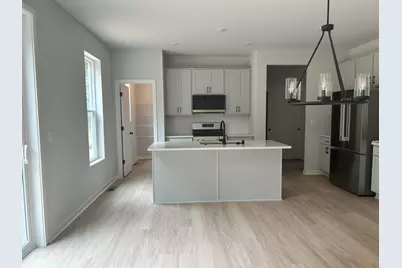 1131  Mount Vernon Dr, Hartford, WI 53027 - Photo 6
