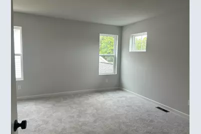 1131  Mount Vernon Dr, Hartford, WI 53027 - Photo 14