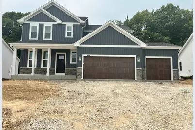 1131  Mount Vernon Dr, Hartford, WI 53027 - Photo 2