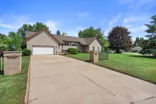 W245N6566 Bowling Green St, Sussex, WI 53089 - Photo 2