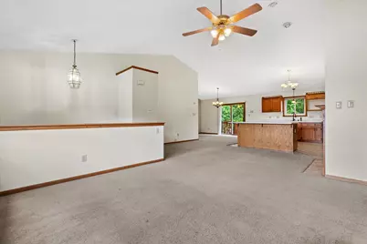 W245N6566  Bowling Green St, Sussex, WI 53089 - Photo 8