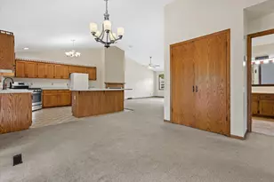 W245N6566 Bowling Green St, Sussex, WI 53089 - Photo 14