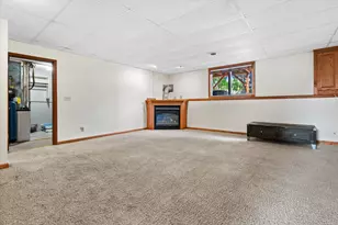 W245N6566 Bowling Green St, Sussex, WI 53089 - Photo 20