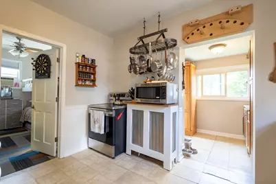 423 W South St, Oconomowoc, WI 53066 - Photo 8