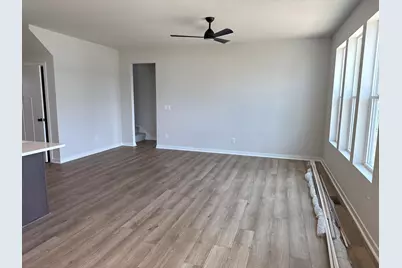 3700  Bishops Cap Dr, Racine, WI 53126 - Photo 6