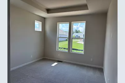 3700  Bishops Cap Dr, Racine, WI 53126 - Photo 8