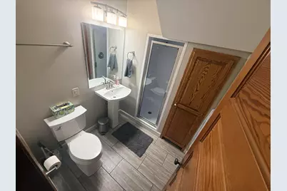 330  Zion St, Hartland, WI 53029 - Photo 16
