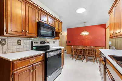 218 E Pierron St, Port Washington, WI 53074 - Photo 6