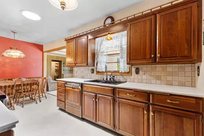 218 E Pierron St, Port Washington, WI 53074 - Photo 8