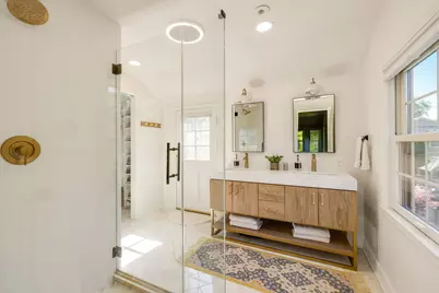 6120 N Kent Ave, Whitefish Bay, WI 53217 - Photo 12