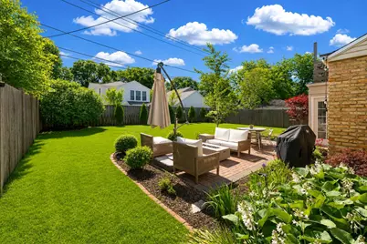 6120 N Kent Ave, Whitefish Bay, WI 53217 - Photo 24