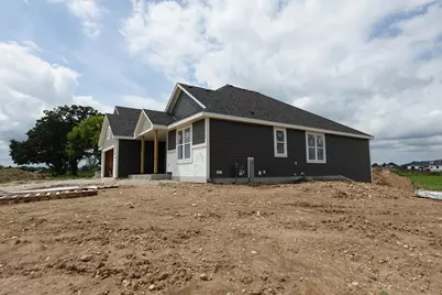 N80W27710  Meadow Bliss Dr, Lisbon, WI 53029 - Photo 2