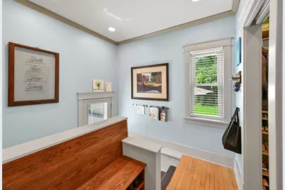 1347 N 71st St, Wauwatosa, WI 53213 - Photo 14
