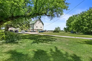 N132W18286 Rockfield Rd, Germantown, WI 53076 - Photo 40