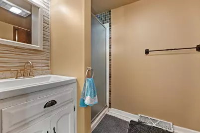 N132W18286  Rockfield Rd, Germantown, WI 53076 - Photo 14