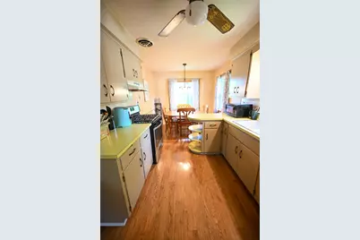 125  Spring St, Waukesha, WI 53188 - Photo 2
