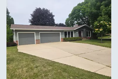 1009  Georgetown Ter, Beaver Dam, WI 53916 - Photo 2