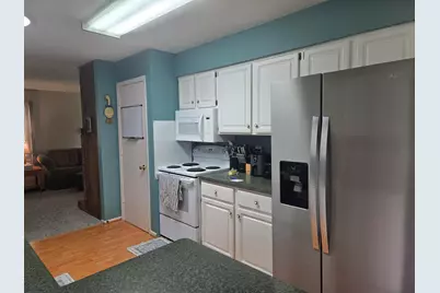 1009  Georgetown Ter, Beaver Dam, WI 53916 - Photo 6