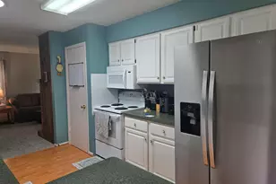 1009 Georgetown Terrace, Beaver Dam, WI 53916 - Photo 6