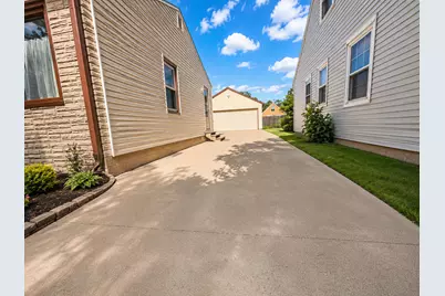3744 S 23rd St, Milwaukee, WI 53221 - Photo 8