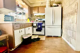 3371 S 16th St, Milwaukee, WI 53215 - Photo 16