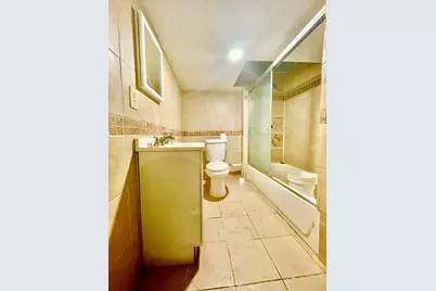 3371 S 16th St, Milwaukee, WI 53215 - Photo 32