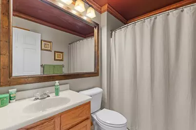 8370 W Hillsdale Dr, Franklin, WI 53132 - Photo 22