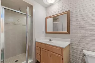 8370 W Hillsdale Dr, Franklin, WI 53132 - Photo 26